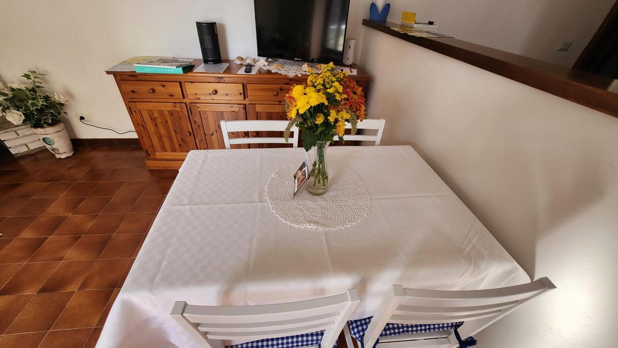 Laura'S Cottage With Lake View, Detached, 5 Kilometers From Varenna Lierna Eksteriør billede
